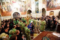 Преосвященнейший Стефан сослужил Предстоятелю Украинской Православной Церкви Блаженнейшему Митрополиту Киевскому и всея Украины Онуфрию в день памяти преподобного Нестора Летописца