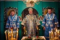 Божественная литургия в праздник иконы Божией Матери "Всех скорбящих Радость"