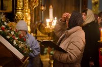 Вечернее богослужение с чтением акафиста Пресвятой Владычице нашей Богородице