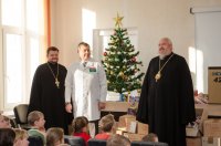 Рождественский подарок детям Рождественский подарок детям