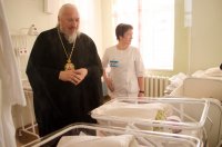 Рождественский подарок детям Рождественский подарок детям