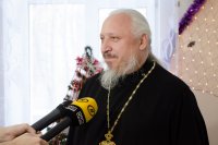 Рождественский подарок детям Рождественский подарок детям