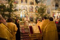 Вечернее богослужение с чтением акафиста Пресвятой Владычице нашей Богородице Вечернее богослужение с чтением акафиста Пресвятой Владычице нашей Богородице