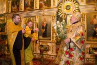 Вечернее богослужение с чтением акафиста Пресвятой Владычице нашей Богородице Вечернее богослужение с чтением акафиста Пресвятой Владычице нашей Богородице