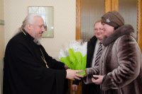 Представители городских властей, главы районных администраций г.Гомеля, руководители отделов Гомельского городского исполнительного комитета и отдельных служб и структур города поздравили Преосвященнейшего Стефана с 50-летием Представители городских властей, главы районных администраций г.Гомеля, руководители отделов Гомельского городского исполнительного комитета и отдельных служб и структур города поздравили Преосвященнейшего Стефана с 50-летием