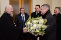 Представители городских властей, главы районных администраций г.Гомеля, руководители отделов Гомельского городского исполнительного комитета и отдельных служб и структур города поздравили Преосвященнейшего Стефана с 50-летием Представители городских властей, главы районных администраций г.Гомеля, руководители отделов Гомельского городского исполнительного комитета и отдельных служб и структур города поздравили Преосвященнейшего Стефана с 50-летием