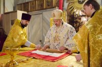 Божественная литургия в Свято-Петро-Павловском кафедральном соборе г.Гомеля Божественная литургия в Свято-Петро-Павловском кафедральном соборе г.Гомеля