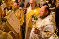 Вечернее богослужение с чтением акафиста Пресвятой Владычице нашей Богородице Вечернее богослужение с чтением акафиста Пресвятой Владычице нашей Богородице