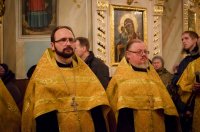  Вечернее богослужение с чтением акафиста Пресвятой Богородице нараспев