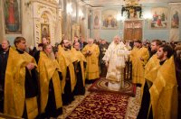  Вечернее богослужение с чтением акафиста Пресвятой Богородице нараспев