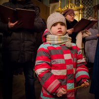  Вечернее богослужение с чтением акафиста Пресвятой Богородице нараспев