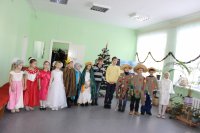 Поздравление читателей городской библиотеки филиала №2 Поздравление читателей городской библиотеки филиала №2