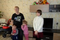 Подарки детям в детский дом семейного типа семьи Таболич