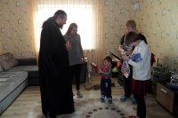 Подарки детям в детский дом семейного типа семьи Таболич