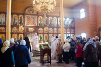 Преосвященный Стефан возглавил Божественную литургию в храме преподобного Серафима Саровского в городе Жлобине Преосвященный Стефан возглавил Божественную литургию в храме преподобного Серафима Саровского в городе Жлобине