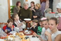 В территориальном ЦСОН Жлобинского района прошли Рожественские мероприятия