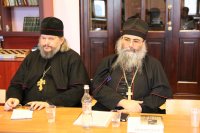 Преосвященный Стефан, епископ Гомельский и Жлобинский возглавил работу круглого стола по проблемам старообразных приходов