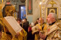 Вечернее богослужение с пением акафиста Пресвятой Богородице Вечернее богослужение с пением акафиста Пресвятой Богородице