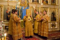 Вечернее богослужение с пением акафиста Пресвятой Богородице Вечернее богослужение с пением акафиста Пресвятой Богородице