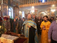 Свечи памяти зажгли во всех храмах Буда-Кошелевского благочинного округа