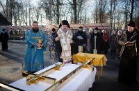 Преосвященнейший Стефан возглавил чин освящения крестов в храме св.вмч.Георгия Победоносца г.Гомеля