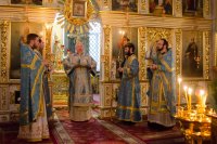 Божественная литургия в Свято-Петро-Павловском кафедральном соборе г.Гомеля Божественная литургия в Свято-Петро-Павловском кафедральном соборе г.Гомеля