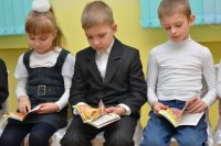 Священнослужитель посетил детский утренник в ясли-сад № 117 Светлячок г. Гомеля Священнослужитель посетил детский утренник в ясли-сад № 117 Светлячок г. Гомеля