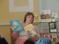 Есть чудо на земле с названьем дивным - книга…