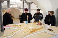 Владыка осмотрел строящийся храм г.Рогачева