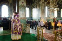 Архимандрит Амвросий (Шевцов) возглавил Божественную литургию в Свято-Троицком соборе г.Жлобина Архимандрит Амвросий (Шевцов) возглавил Божественную литургию в Свято-Троицком соборе г.Жлобина