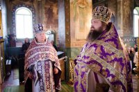 Архимандрит Амвросий (Шевцов) возглавил Божественную литургию в Свято-Троицком соборе г.Жлобина Архимандрит Амвросий (Шевцов) возглавил Божественную литургию в Свято-Троицком соборе г.Жлобина