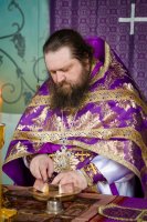 Архимандрит Амвросий (Шевцов) возглавил Божественную литургию в Свято-Троицком соборе г.Жлобина Архимандрит Амвросий (Шевцов) возглавил Божественную литургию в Свято-Троицком соборе г.Жлобина