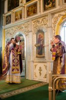 Архимандрит Амвросий (Шевцов) возглавил Божественную литургию в Свято-Троицком соборе г.Жлобина Архимандрит Амвросий (Шевцов) возглавил Божественную литургию в Свято-Троицком соборе г.Жлобина