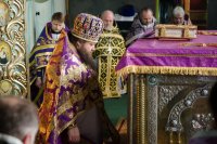 Архимандрит Амвросий (Шевцов) возглавил Божественную литургию в Свято-Троицком соборе г.Жлобина Архимандрит Амвросий (Шевцов) возглавил Божественную литургию в Свято-Троицком соборе г.Жлобина