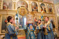 Всенощное бдение в Свято-Петро-Павловском кафедральном соборе Всенощное бдение в Свято-Петро-Павловском кафедральном соборе