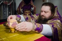 Божественная литургия Преждеосвященных Даров в день памяти священномученика Алексия (Кротенкова)