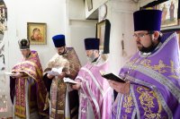 Божественная литургия Преждеосвященных Даров в день памяти священномученика Алексия (Кротенкова)