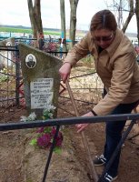 В Рогачёвском благочинии прошла акция по наведению порядка в местах захоронений священнослужителей, на братских могилах и мемориальных комплексах