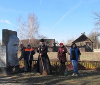 В Рогачёвском благочинии прошла акция по наведению порядка в местах захоронений священнослужителей, на братских могилах и мемориальных комплексах