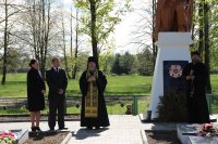 Священнослужитель совершил освящение братского захоронения