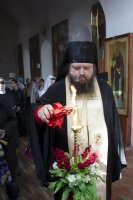 В храмы Гомеля в сопровождении звонницы с крестным ходом был доставлен Благодатный Огонь