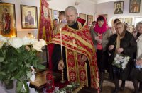 В храмы Гомеля в сопровождении звонницы с крестным ходом был доставлен Благодатный Огонь