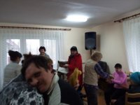 Священнослужители посетили семьи, находящиеся в трудном материальном положении Священнослужители посетили семьи, находящиеся в трудном материальном положении