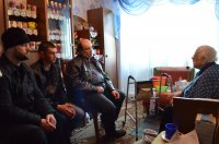 Священнослужители посетили семьи, находящиеся в трудном материальном положении Священнослужители посетили семьи, находящиеся в трудном материальном положении
