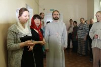 Священнослужители навестили пациентов Гомельской областной психиатрической больницы