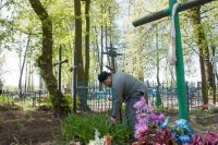 Акция по уборке кладбищ, захоронений воинов Великой Отечественной войны