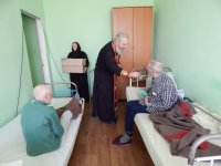 Сестры Свято-Иоанно-Кормянского женского монастыря посетили Огородня—Гомельскую больницу сестринского ухода