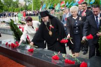 "Вспомним погибших, восславим живых" "Вспомним погибших, восславим живых"