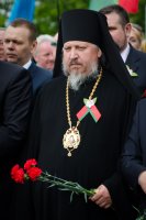 "Вспомним погибших, восславим живых" "Вспомним погибших, восславим живых"