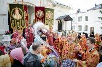 Божественная литургия в субботу Светлой Седмицы